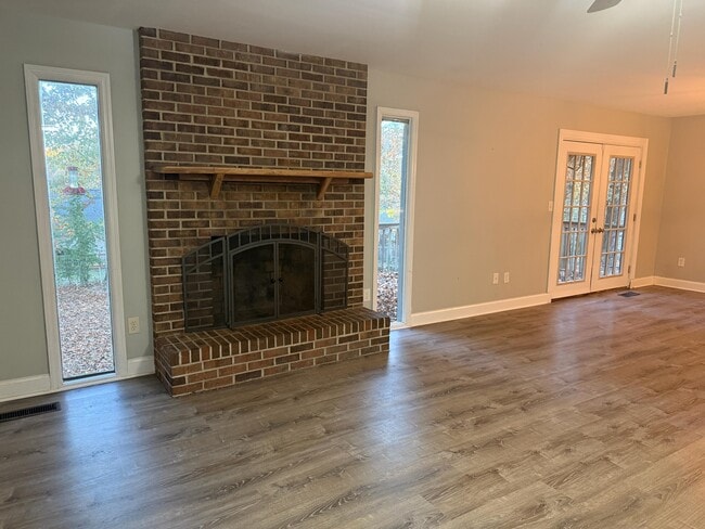 Building Photo - 8909 Quail Run Dr