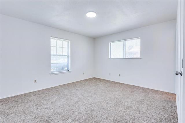 Building Photo - 1422 Deborah Ave