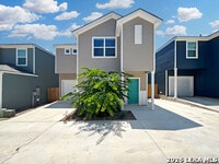 Building Photo - 2075 Silver Oaks