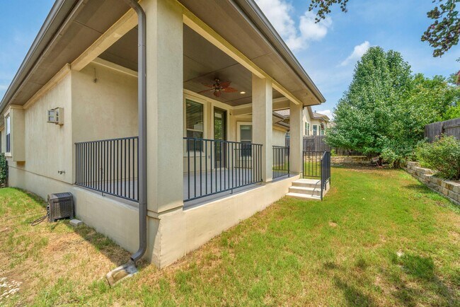 Building Photo - 3825 Vinalopo Dr