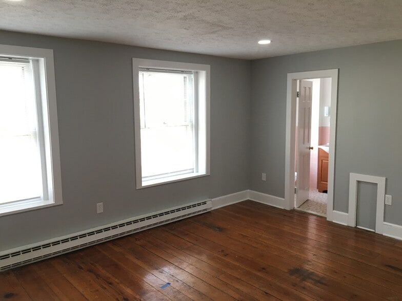 Building Photo - 25 W Boscawen St