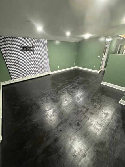 Building Photo - 12613 180th St