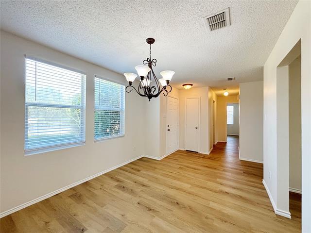 Building Photo - 1113 Annie Oakley Dr