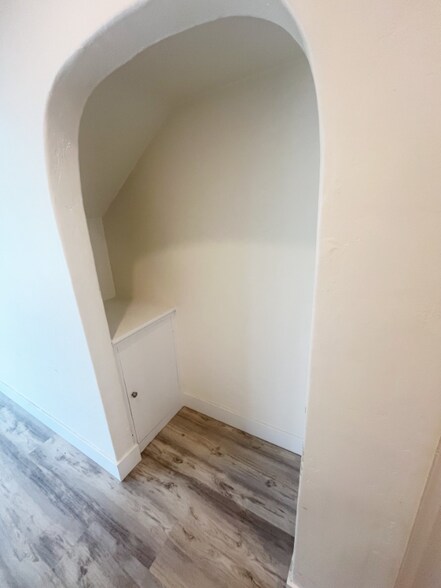 Building Photo - 244 Cliff Dr