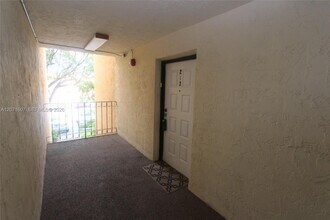 Building Photo - 8005 Lake Dr