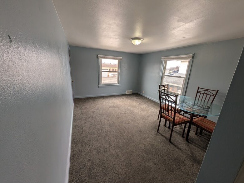 Living Room - 222 Dr Martin Luther King Jr Blvd