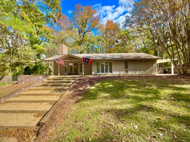 Primary Photo - 1812 Seminole Rd