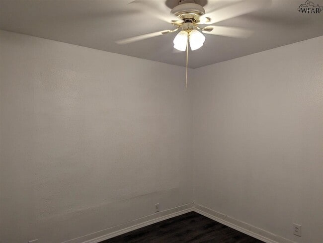 Building Photo - 1805 Tilden St