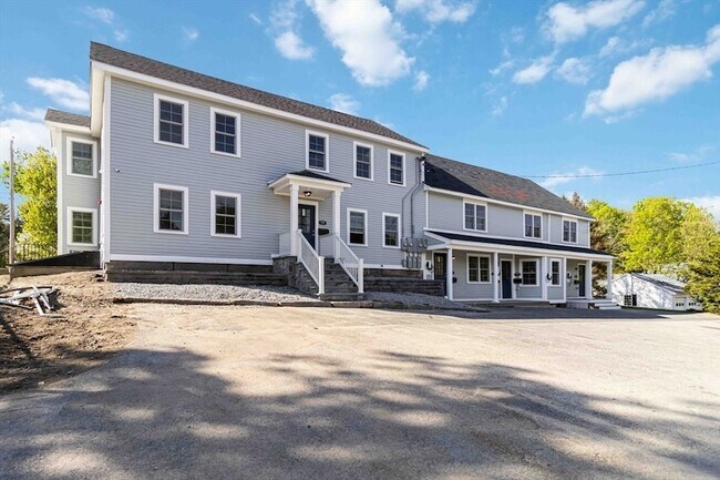 Building Photo - 192 Main St