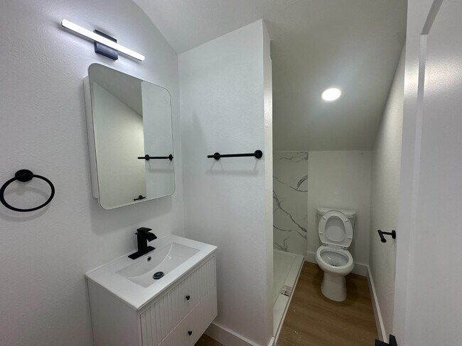 Building Photo - 3238 Adeline St