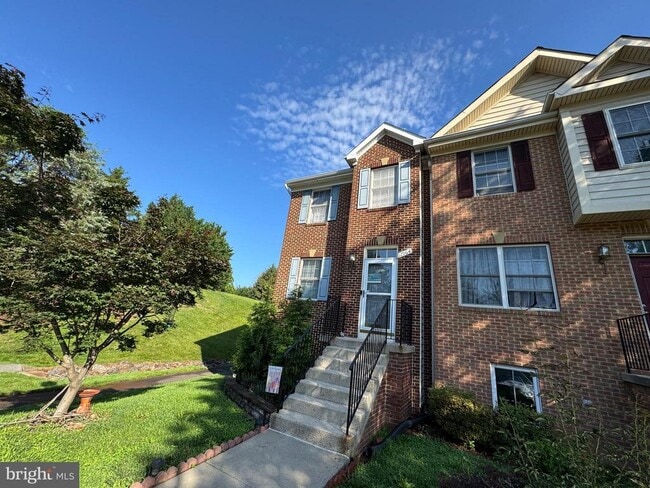 Building Photo - 12964 Pinehurst Greens Ct