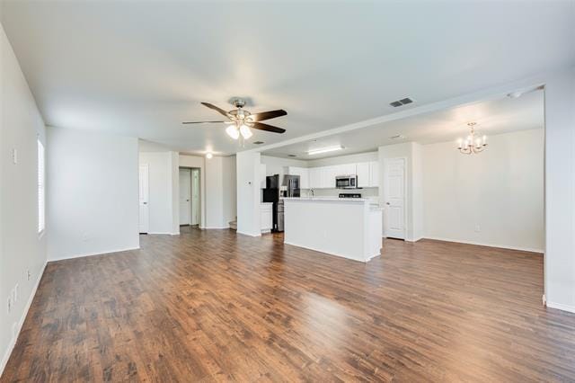 Building Photo - 7500 Lazy Spur Blvd