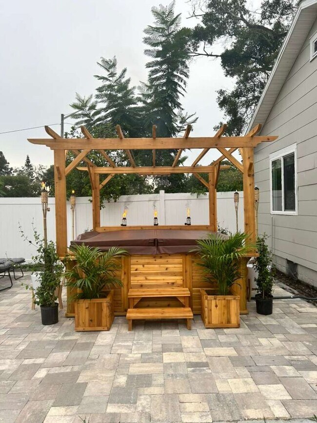 Building Photo - Updated St. Pete Home with Private Yard, Hot Tub & More!