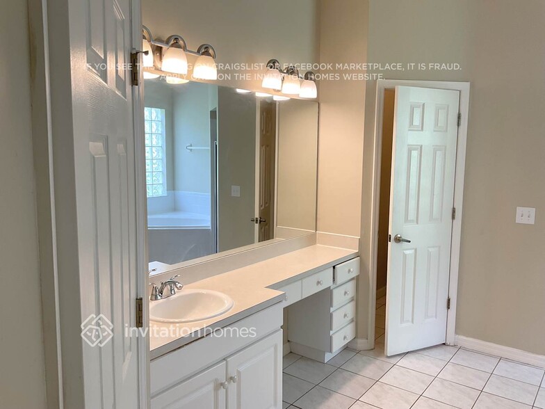 Building Photo - 28811 Crooked Stick Ct