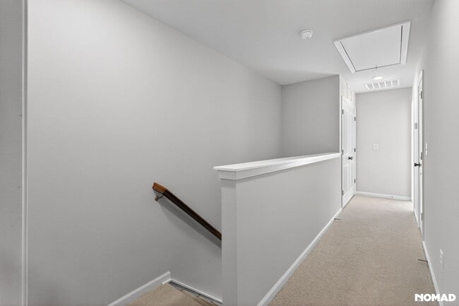 Building Photo - 516 Light Oak Wy