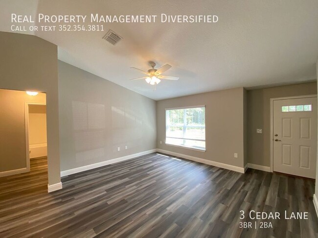 Building Photo - 3 Cedar Ln