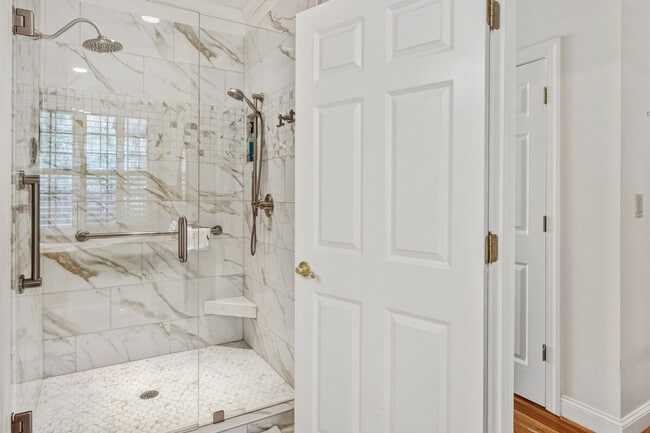 Building Photo - 21 Wallace Pate Dr