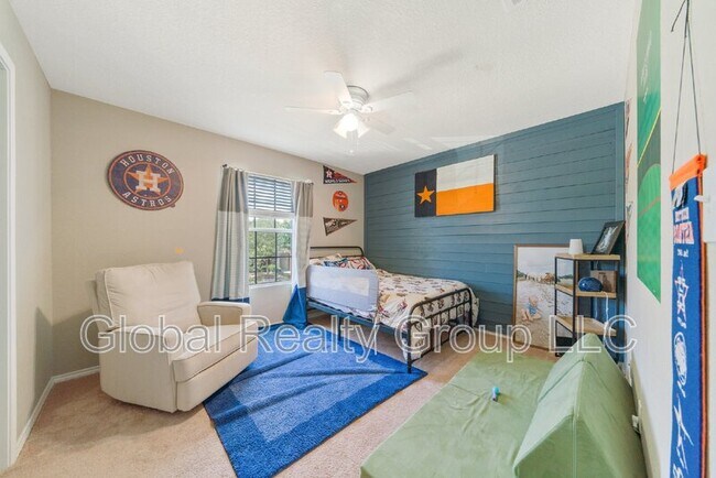 Building Photo - 27326 Trinity Cross