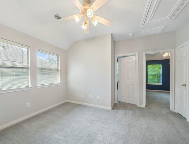Building Photo - 158 W Burberry Cir