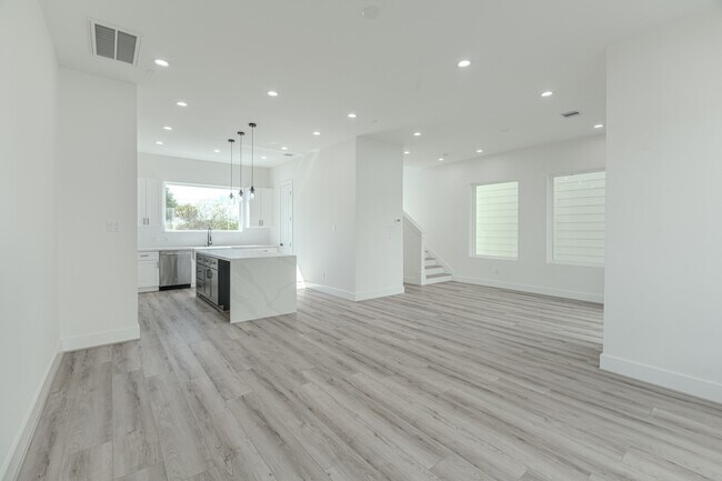 Building Photo - 7735 Hammerly Blvd