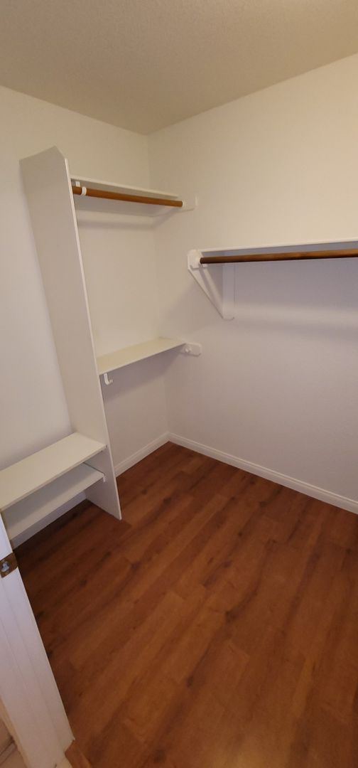 Building Photo - Beautiful Condo in Gated Community with Po...