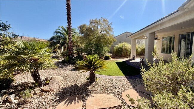 Building Photo - 10385 Brillare Ave