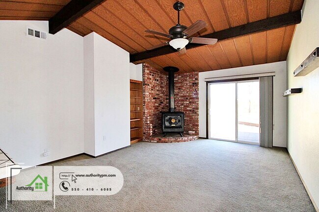 Building Photo - 20231 Margarita Ct E