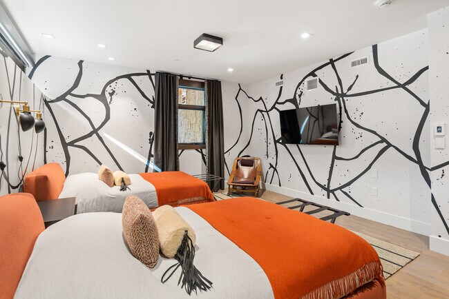 Building Photo - 120 Juan St