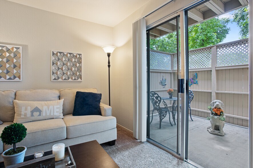 Westdale Commons Apartments 4121 Dale Rd Modesto CA 95356 Apartment