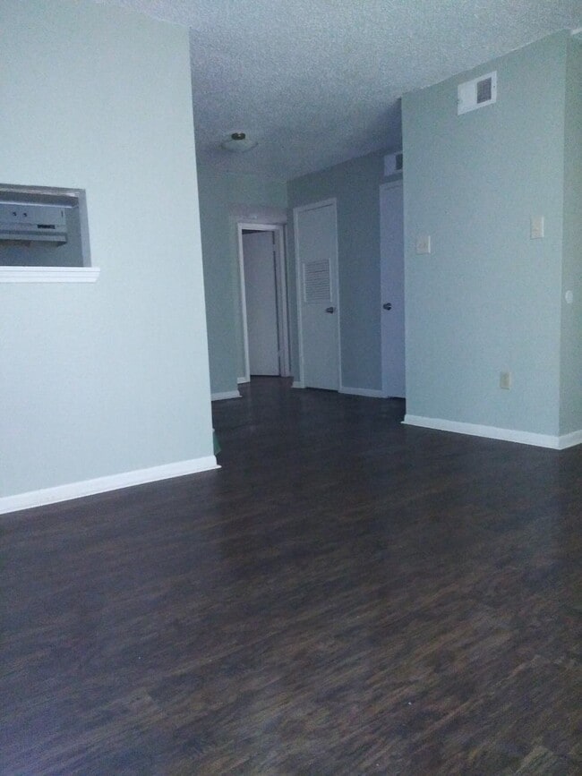 Building Photo - 518 Cypress St