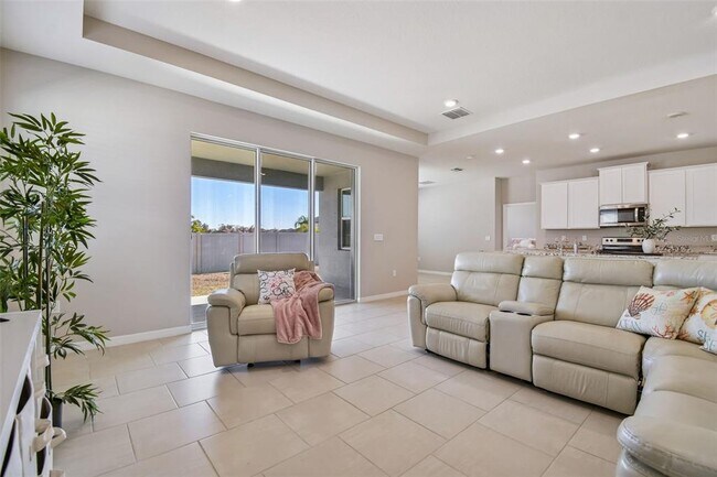 Building Photo - 12436 Shining Willow St