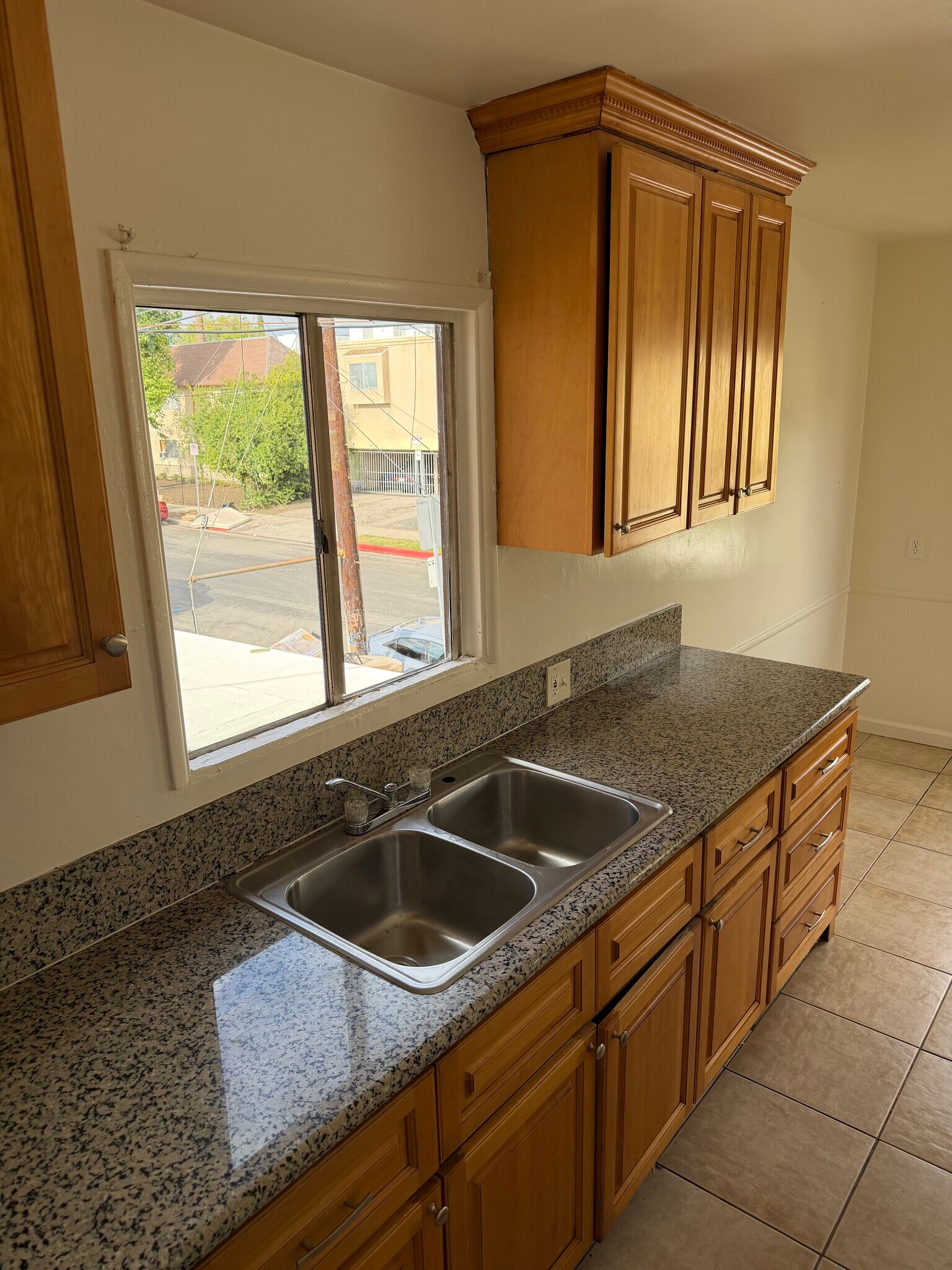 Building Photo - 15231 Acre St