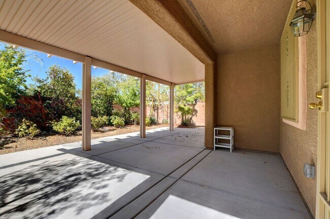 Building Photo - Stunning 4 bd Home in Spring Valley Coming Soon! Duel primary suites!