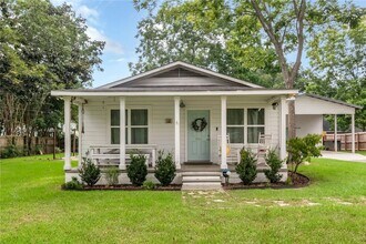 Building Photo - Special Home in Pinehurst