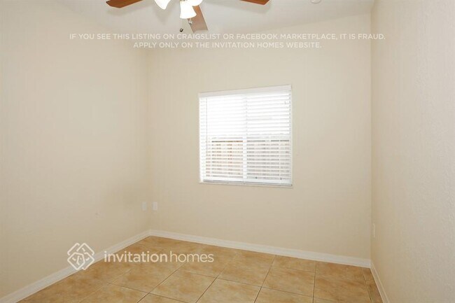 Building Photo - 4633 SW 164th Ct