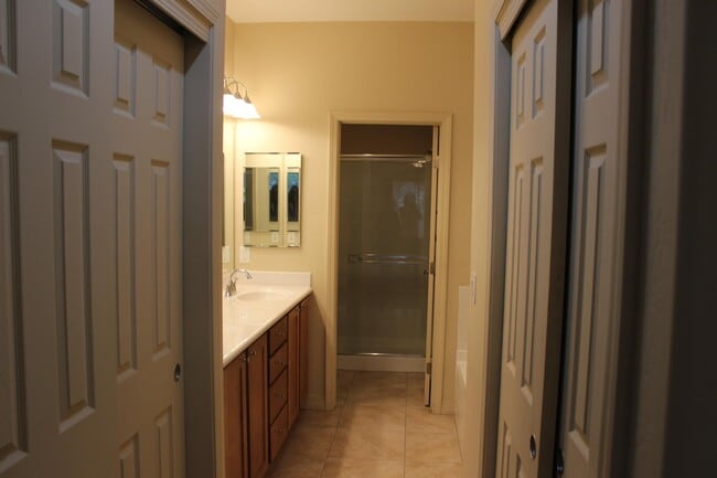 Building Photo - 1149 N Flowing Springs Trail
