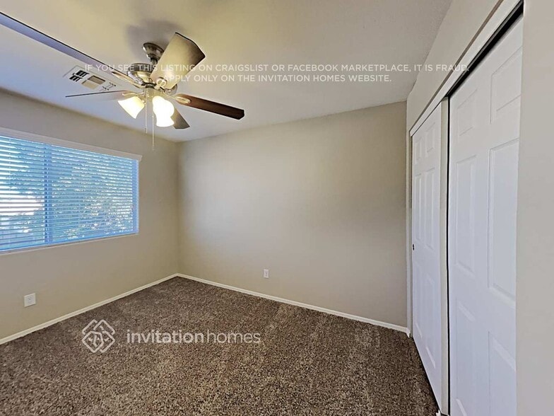 Building Photo - 12528 W Roanoke Ave