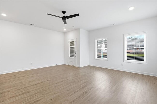 Building Photo - 1914 Cassia Aly