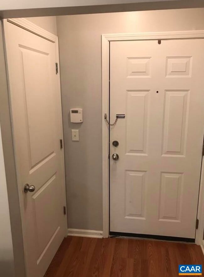 Building Photo - 735 Walker Square