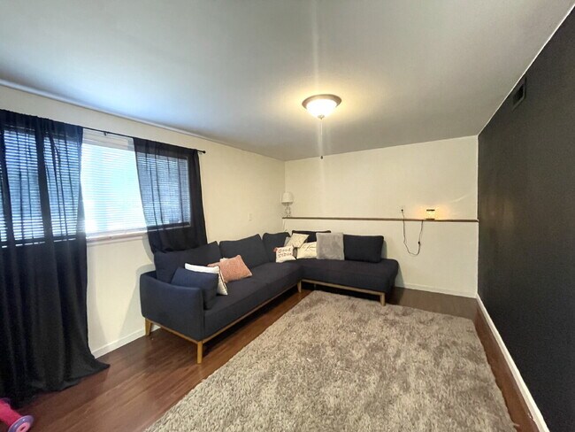 Building Photo - 134 Kilgore St