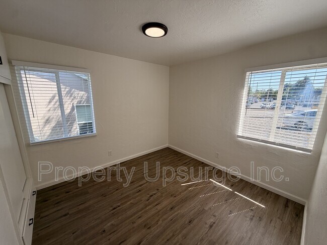 Building Photo - 2424 Court St