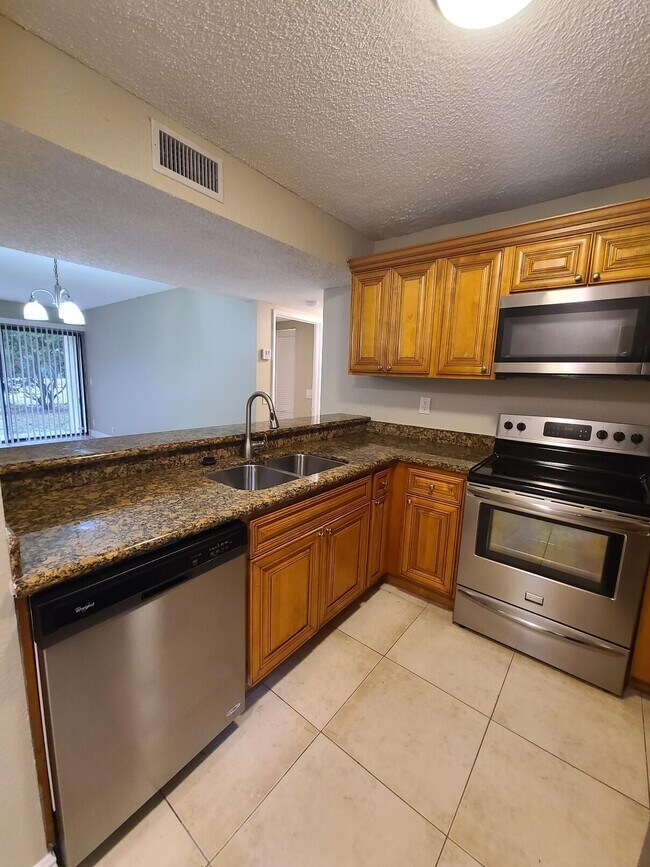 Building Photo - 1601 Windorah Way