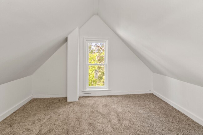 Building Photo - 3940 Arbor