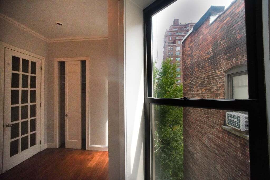 Building Photo - 9 W 103rd St