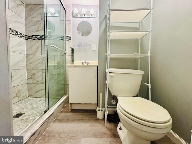 Building Photo - 2 Durness Ct