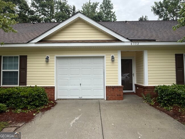 Building Photo - 8002 Towne Pk Dr