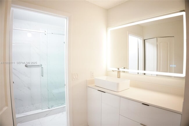 Building Photo - 5141 NW 101st Pl