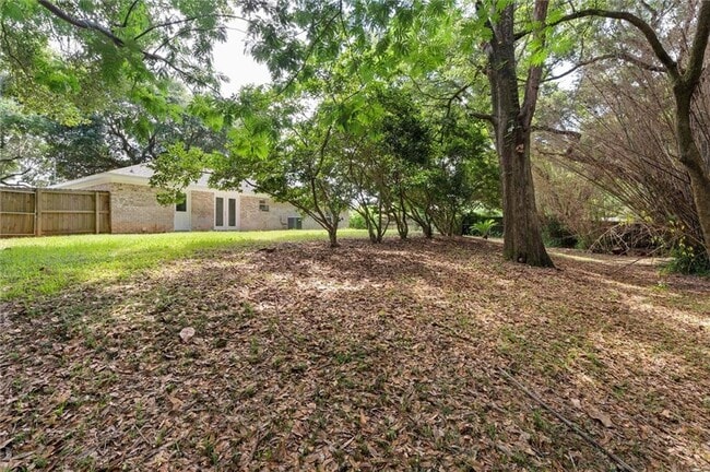 Building Photo - 7260 Pecan Terrace Dr