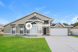Building Photo - 3 Bedroom Pet-Friendly Home in ORLANDO, FL with Main Street Renewal