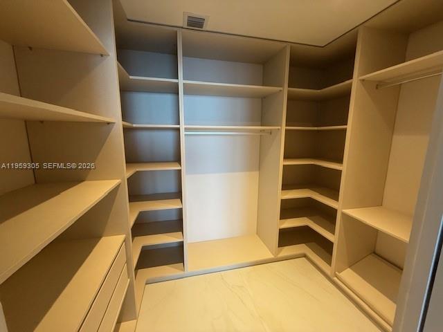 Building Photo - 700 NE 24th St